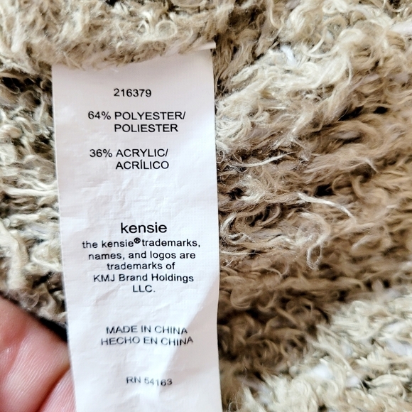 Kenzie Open Front Eyelash Circle Cardigan - Picture 8 of 9